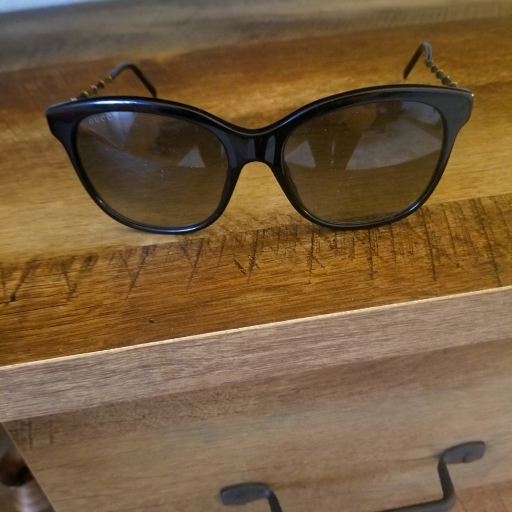 Sunglasses Gucci